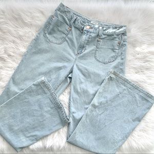 Light wash Flare Joe’s Jeans